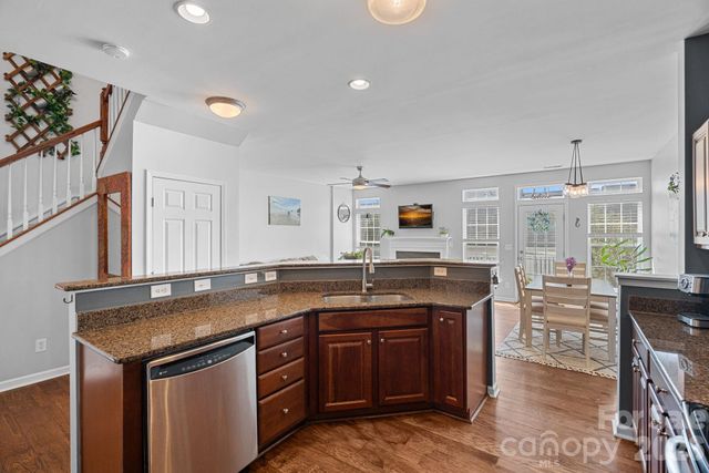 8117 Bridgegate Drive, Huntersville, NC 28078
