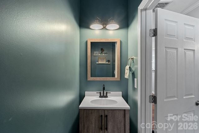 8117 Bridgegate Drive, Huntersville, NC 28078