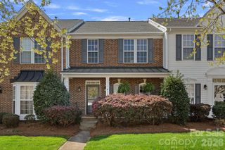 8117 Bridgegate Drive, Huntersville, NC 28078
