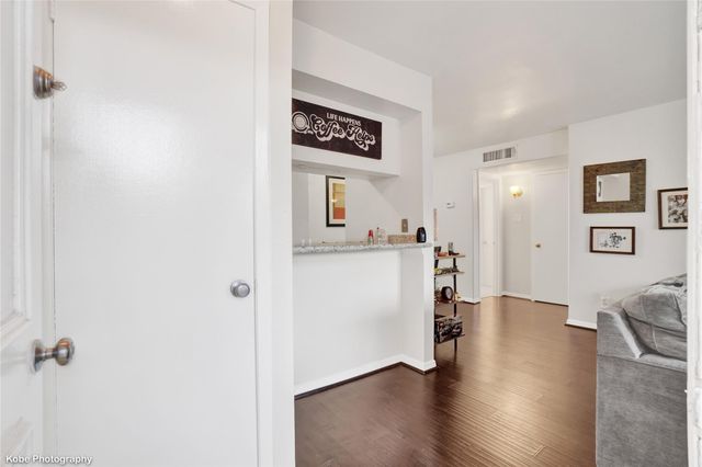 2800 Jeanetta Street 1013, Houston, TX 77063