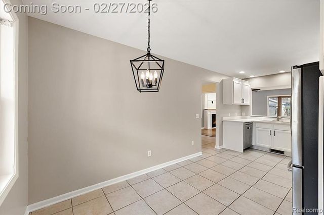 6885 Aeroview Street, West Bloomfield, MI 48324