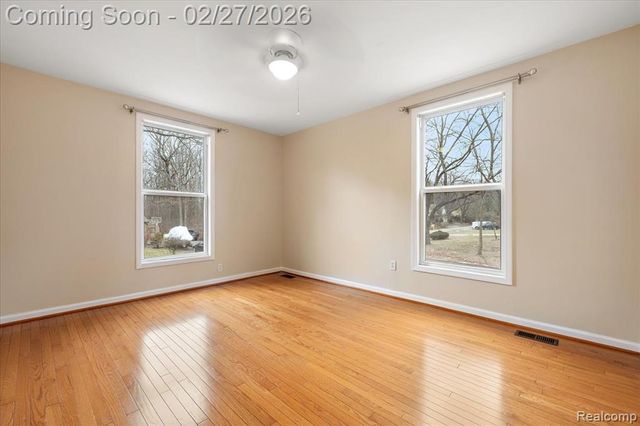 6885 Aeroview Street, West Bloomfield, MI 48324