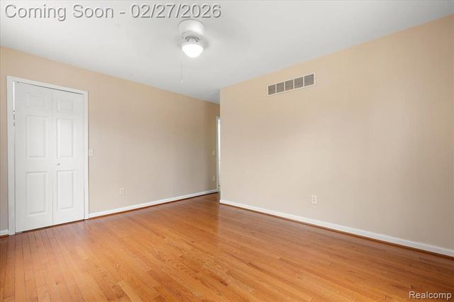 6885 Aeroview Street, West Bloomfield, MI 48324