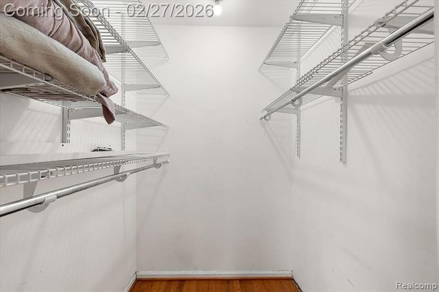 6885 Aeroview Street, West Bloomfield, MI 48324