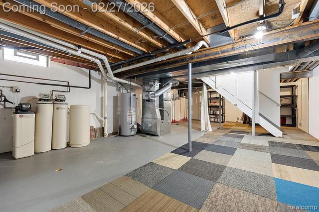 6885 Aeroview Street, West Bloomfield, MI 48324