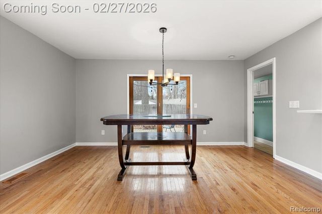 6885 Aeroview Street, West Bloomfield, MI 48324