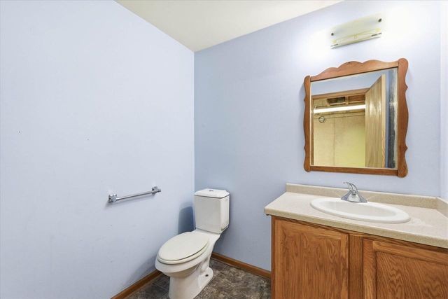 2224 GEELE AVENUE, Sheboygan, WI 53083