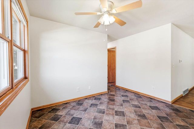 2224 GEELE AVENUE, Sheboygan, WI 53083