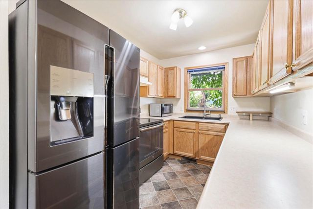 2224 GEELE AVENUE, Sheboygan, WI 53083