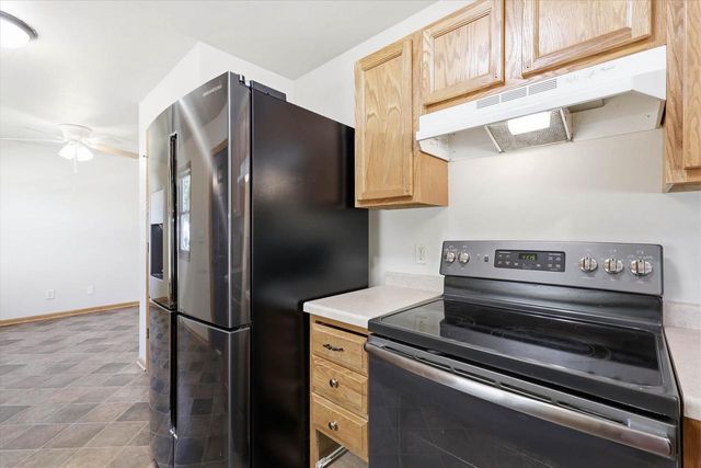 2224 GEELE AVENUE, Sheboygan, WI 53083