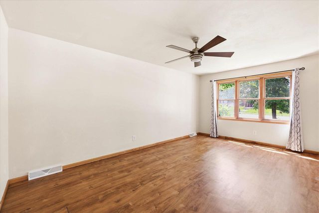 2224 GEELE AVENUE, Sheboygan, WI 53083