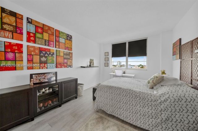 1455 N Treasure Dr 6A, North Bay Village, FL 33141