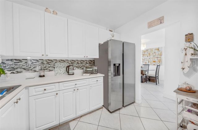 1455 N Treasure Dr 6A, North Bay Village, FL 33141
