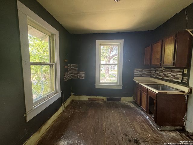 419 Rivas, San Antonio, TX 78207