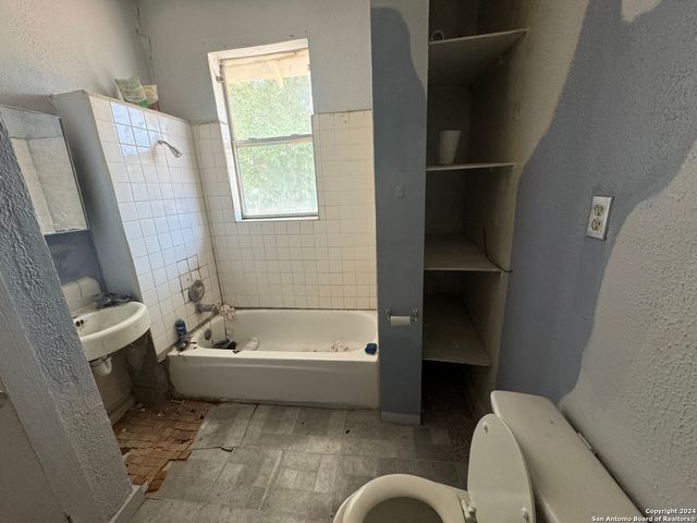 419 Rivas, San Antonio, TX 78207