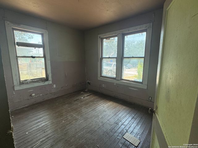 419 Rivas, San Antonio, TX 78207