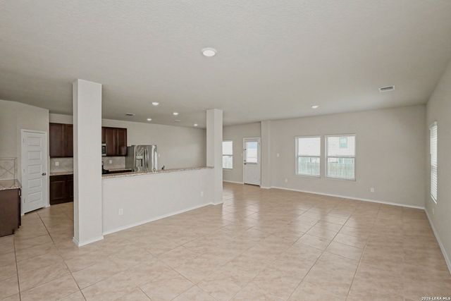 5602 Daniel Way, St Hedwig, TX 78152