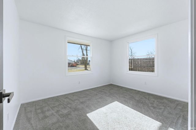 22331 Maple Lane, Woodburn, IN 46797