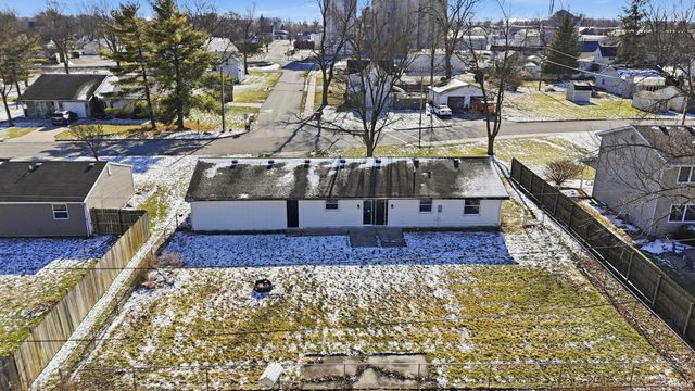 22331 Maple Lane, Woodburn, IN 46797