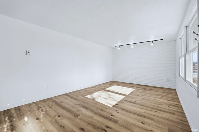 22331 Maple Lane, Woodburn, IN 46797