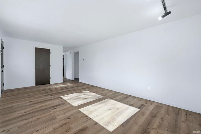 22331 Maple Lane, Woodburn, IN 46797