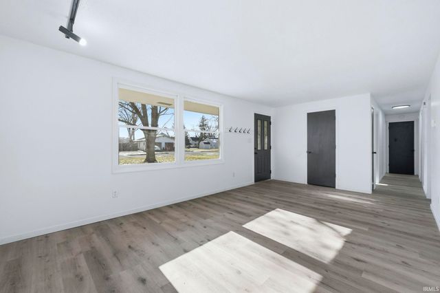 22331 Maple Lane, Woodburn, IN 46797