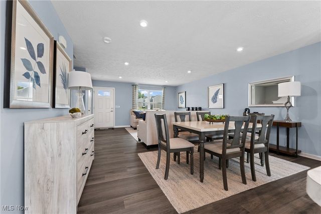 182 Captain Trail, Seville, OH 44273