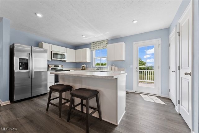 182 Captain Trail, Seville, OH 44273