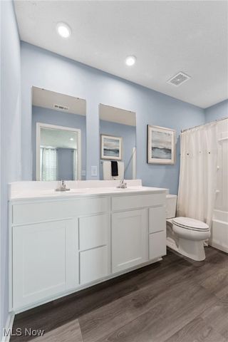 182 Captain Trail, Seville, OH 44273