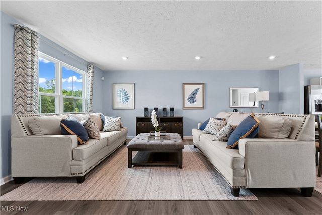 182 Captain Trail, Seville, OH 44273