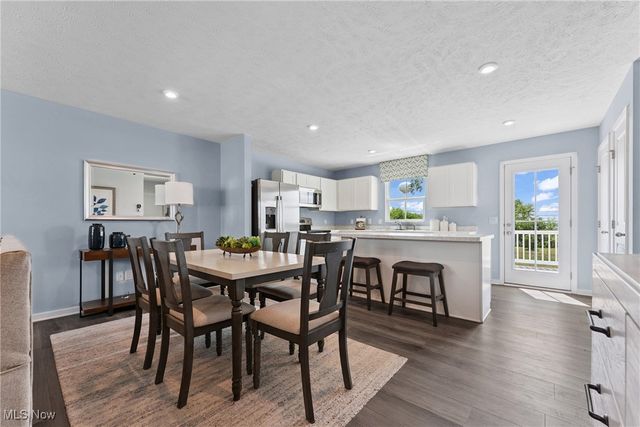 182 Captain Trail, Seville, OH 44273