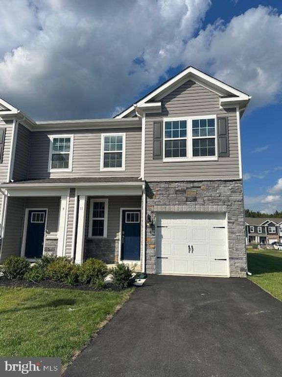 11 ANNA LN, Westampton, NJ 08060