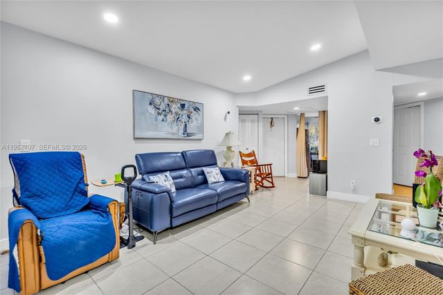 8025 NW 15th Mnr 8025, Plantation, FL 33322