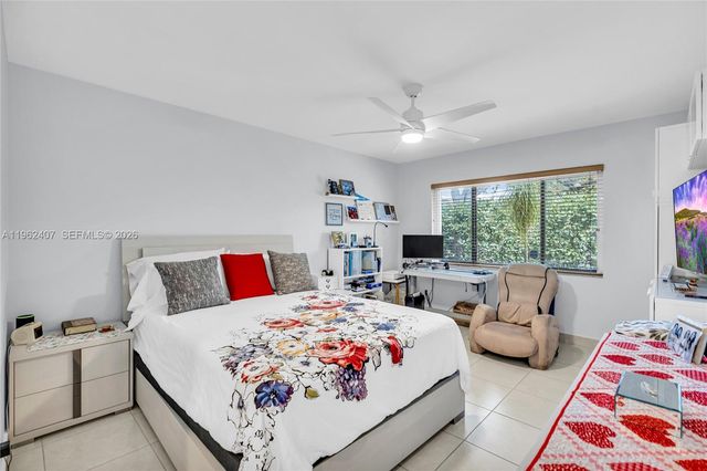 8025 NW 15th Mnr 8025, Plantation, FL 33322