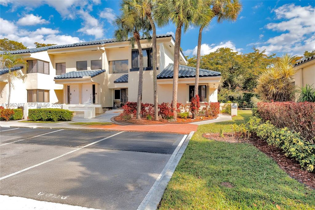 8025 NW 15th Mnr 8025, Plantation, FL 33322