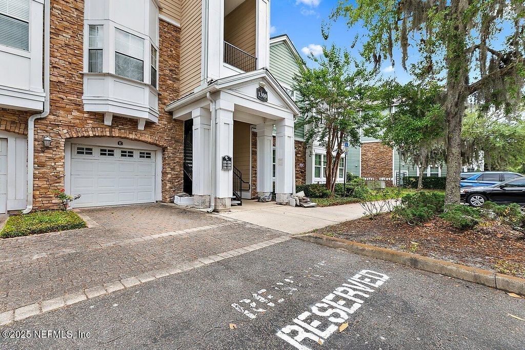 8550 TOUCHTON Road 1318, Jacksonville, FL 32216