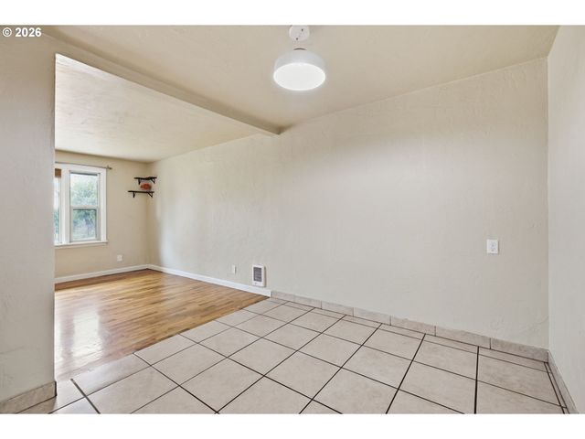 485 21ST St, Springfield, OR 97477
