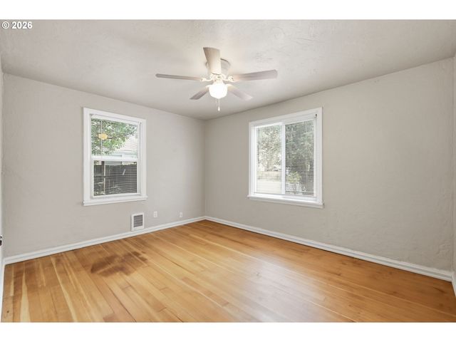 485 21ST St, Springfield, OR 97477