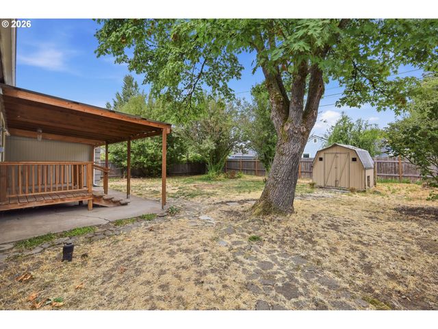 485 21ST St, Springfield, OR 97477