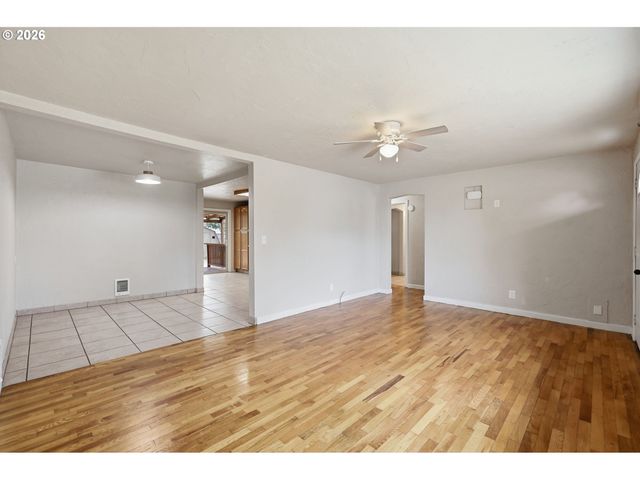 485 21ST St, Springfield, OR 97477