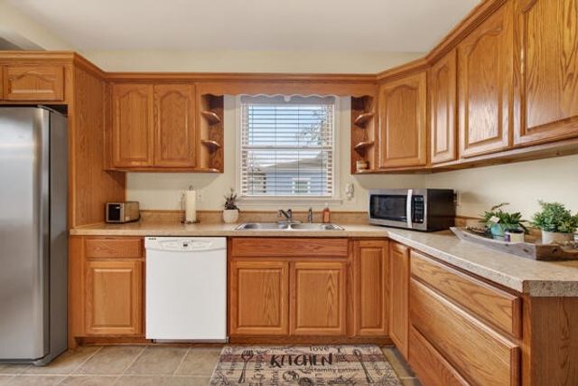 3020 Chippewa Trail, Jackson, MI 49202