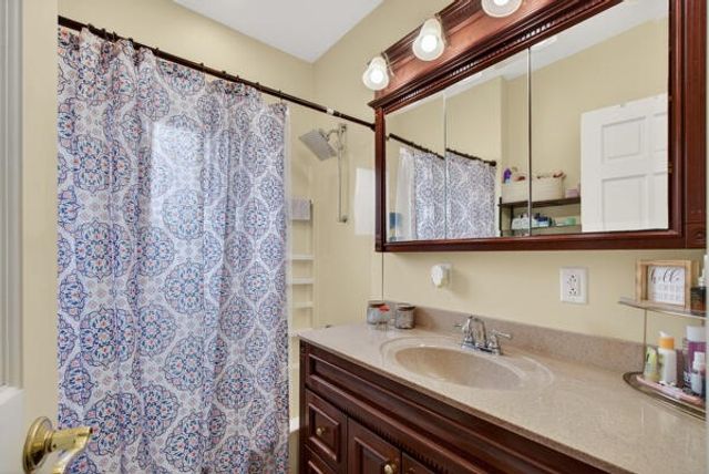 3020 Chippewa Trail, Jackson, MI 49202