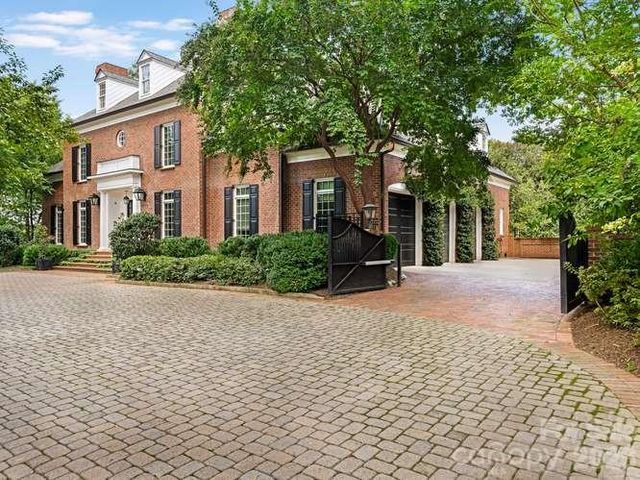 1811 Queens Road W, Charlotte, NC 28207