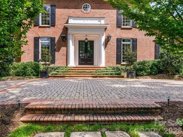 1811 Queens Road W, Charlotte, NC 28207