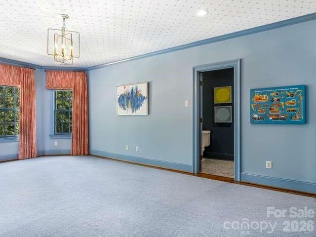1811 Queens Road W, Charlotte, NC 28207