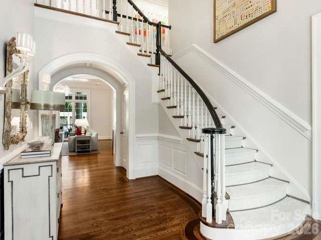 1811 Queens Road W, Charlotte, NC 28207