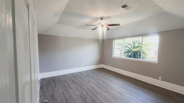 4126 Worrell Drive, Houston, TX 77045