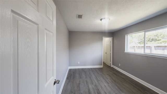 4126 Worrell Drive, Houston, TX 77045