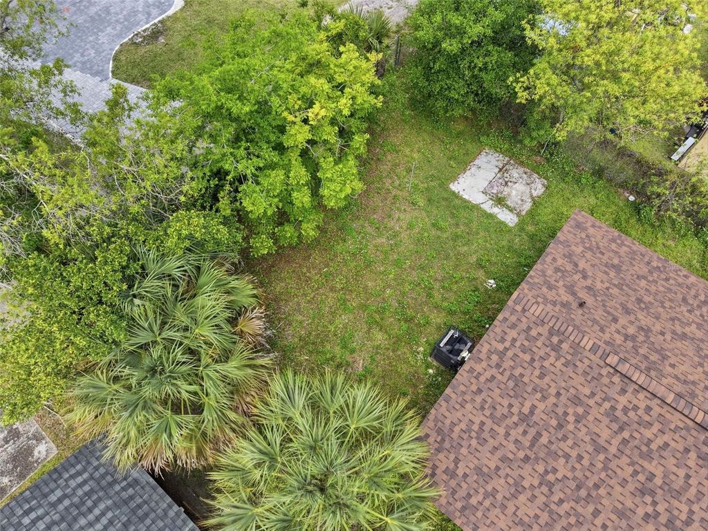 Image 23 of property listing at 806 ORANGE AVENUE, Sanford, FL 32771