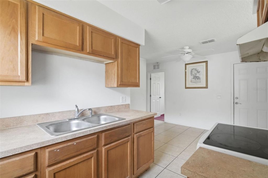 Image 8 of property listing at 806 ORANGE AVENUE, Sanford, FL 32771